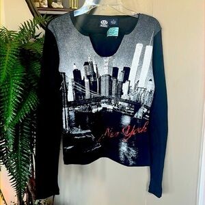 Brand New Rue21 90s New York City Twin Towers WTC Black Long Sleeve Top Glitter